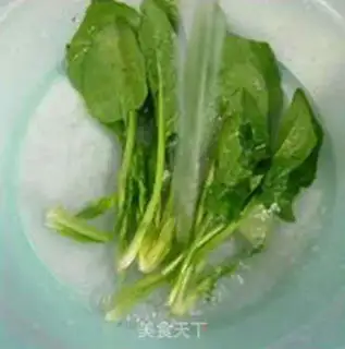 Make Fried egg shrimp spinach soup step 4