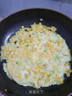 Make Onion corn fried eggs step 3