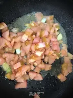 Make Tomatoes, eggnut soup step 2