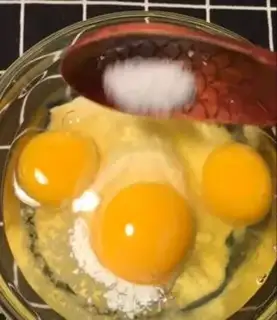 Make Onion omelet step 2