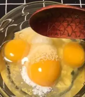 Make Onion omelet step 3