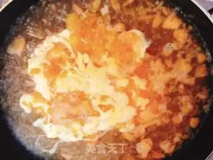 Make Tomatoes, eggnut soup step 4