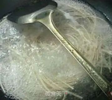 Make Fish-covered shrimp and wheat noodles step 3