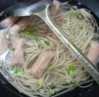 Make Fish-covered shrimp and wheat noodles step 5