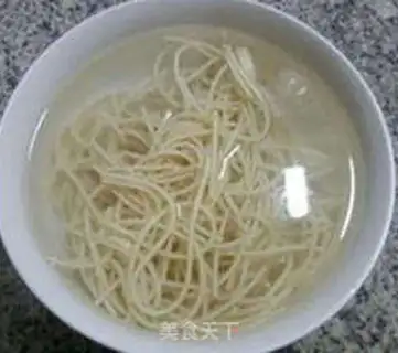 Make Pumpkin-skinned noodles step 0