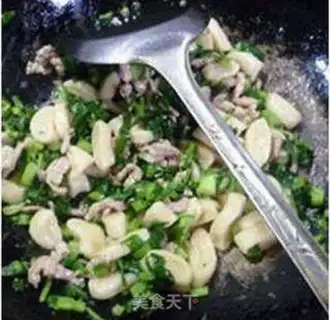 Make Scrawny spicy noodles step 9