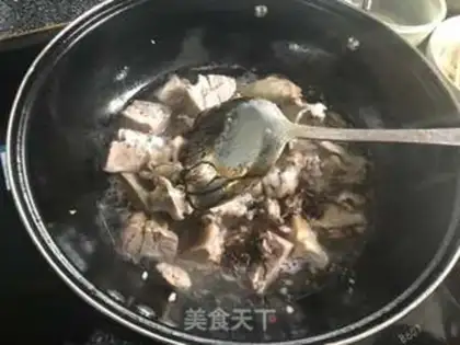Make Garlic fried lamb step 4