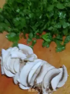 Make Herbal mushroom pasta step 2