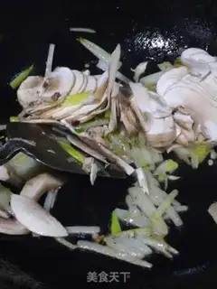 Make Herbal mushroom pasta step 5