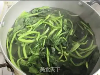 Make A spinach shrimp platter fan step 2