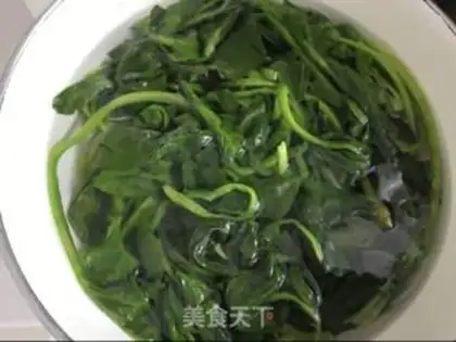 Make A spinach shrimp platter fan step 3
