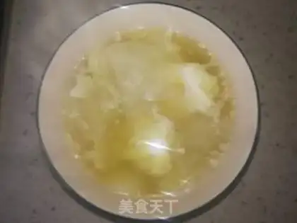 Make Egg beef soup with radish step 3
