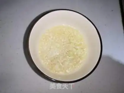 Make Garlic fan dolls step 7