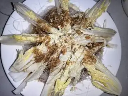 Make Garlic fan dolls step 10
