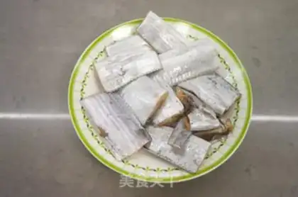 Make Dried fish step 0