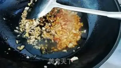 Make A garlic fan with a shrimp back step 7