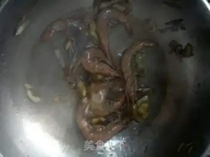 Make Fresh soup and shrimp noodles step 6