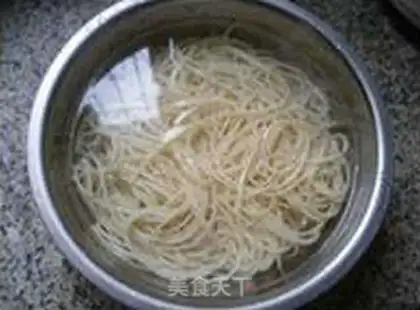 Make Celery noodles step 0