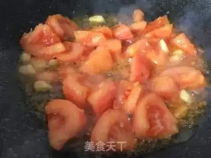 Make Tomato gill mushroom beefball soup step 3