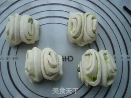 Make Onion rolls step 5