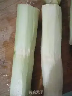 Make Sugar cane, horse-hoove sugar step 1
