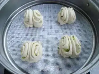 Make Onion rolls step 6