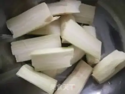 Make Sugar cane, horse-hoove sugar step 3