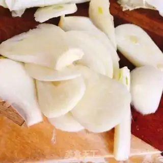 Make Garlic cabbage step 1