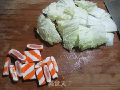 Make Shrimp cakes and noodles step 1
