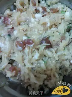Make A radish meat bun step 4