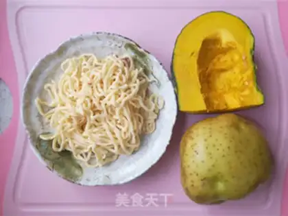 Make Sweet pumpkin noodles step 0
