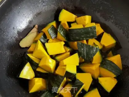 Make Sweet pumpkin noodles step 3