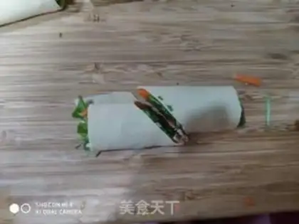 Make Egg and vegetable rolls step 4