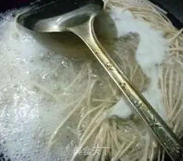 Make Sour shrimp fried noodle step 5
