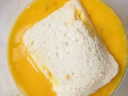 Make Banana milk toast step 4
