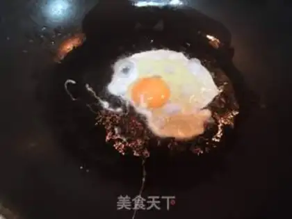 Make Pickle egg fried rice step 1
