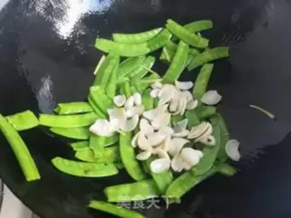 Make Lily Dutch beans step 9