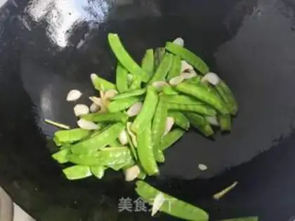 Make Lily Dutch beans step 11