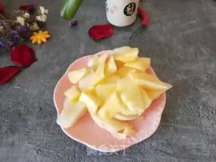 Make Apple pear juice step 1