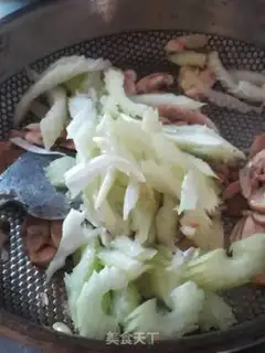 Make Straw mushrooms and scabs step 3