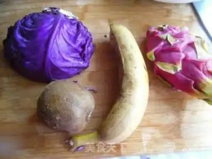 Make Pyramid blue fruit salad step 0