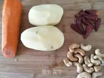 Make Puppet of cashew nuts step 0