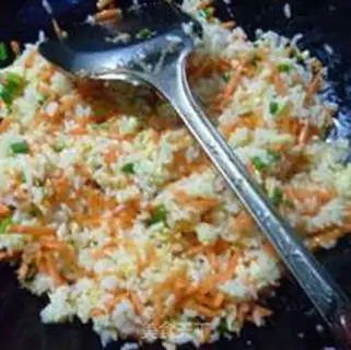 Make Carrot egg fried rice step 9