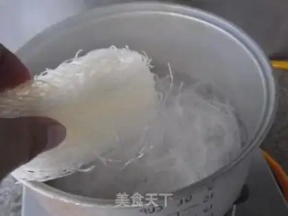 Make A radish fan soup step 3