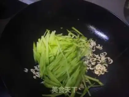 Make Carrot fan egg soup step 4
