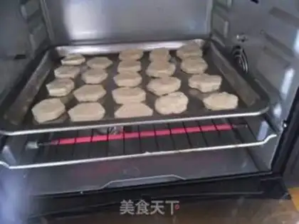 Make Powder crackers step 7