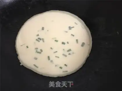 Make Onion egg pancakes step 4
