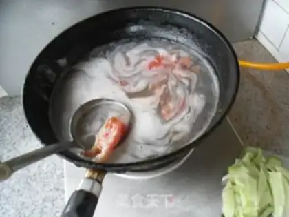 Make Eggflowers for noodles step 7