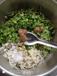 Make Gold pins and mushrooms and cucumbers step 3