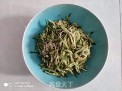 Make Gold pins and mushrooms and cucumbers step 4